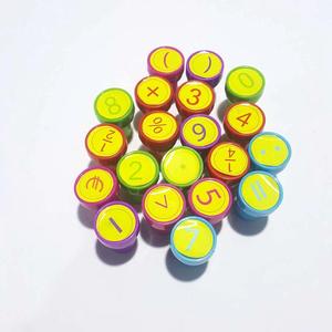 Tampon auto-encreur en plastique OEM <span class=keywords><strong>Topfun</strong></span> DF25 multicolore non toxique à motifs numériques pour jouet d'enfant - Product Image 4