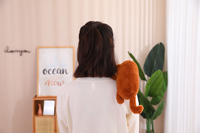 En gros, Peluche animale mixte de 22 cm, type ours, rembourrage en coton PP, mignonne et amusante, anti-stress, pour machine à griffes et machine à pinces