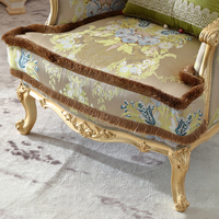 Chaise d'appoint en bois avec accoudoirs, artisanat de broderie, accent classique de luxe, meubles de salon