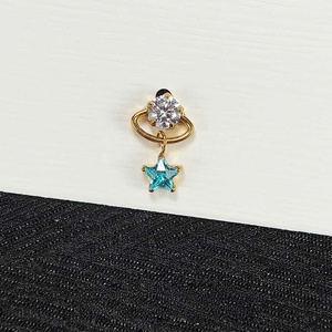 <span class=keywords><strong>Piercing</strong></span> d'oreille en titane G23 F136 à filetage interne, avec pendentif étoile orbitale et 5 zircons cubiques incrustés - Product Image 4