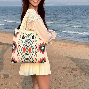 Bolso de Mano de <span class=keywords><strong>Mujer</strong></span> Estilo Étnico con Texto Secreto Transfronterizo, Bolso Tote de Poliéster de Moda con Tejido de Dos Capas y Cierre Abierto de Gran Tamaño - Product Image 2