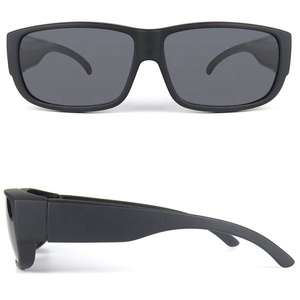 Chine Usine Personnalisée OEM Lunettes Hommes Anti Lumière Bleue <span class=keywords><strong>UV400</strong></span> Carré Lunettes De Soleil - Product Image 2