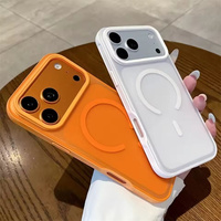 Étui de téléphone magnétique mat transparent de luxe pour iPhone 18 Pro Max 17 Pro 16 Plus 17 Air avec bande antidérapante double couche antichoc