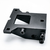 Support de châssis automobile moulé de précision OEM, cadre de montage pour machines agricoles, quincaillerie noire revêtue