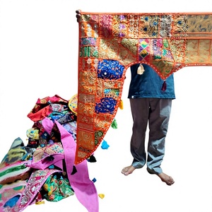 Voilage de porte patchwork fait main, toran, rideau suspendu, bannière décorative brodée pour fenêtre, rose multicolore, pompons, cadeau pour elle - Product Image 2