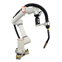 Robot de soudage Cobot, robot de soudage MIG, robot laser avec tête de soudage laser pour travaux de soudage de précision, robot de soudage des métaux