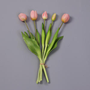 Ramo de Tulipanes Realistas, Hechos a Mano con Técnica Suave, Tacto Realista, Flores Artificiales Hechas a Mano - Product Image 4