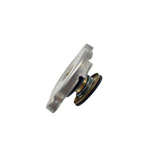 Pour <span class=keywords><strong>Mercedes</strong></span> <span class=keywords><strong>Benz</strong></span> 190D/190E/260E/300E/<span class=keywords><strong>300D</strong></span> bouchon de réservoir d'expansion nouvelle partie 1245000406/1245000106/1235010115 pièces de moteur - Product Image 4