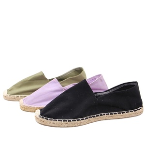 <span class=keywords><strong>Alpargatas</strong></span> planas para mujer, <span class=keywords><strong>alpargatas</strong></span> con logotipo personalizado chino de alta calidad, tres colores, cómodas, para viaje, precio de fábrica - Product Image 1