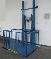 Plateformes de levage de marchandises hydrauliques sur rail personnalisées pour tours grattantes, élévateurs industriels sur chenilles
