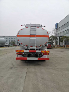 Nouveau camion-citerne mobile 6x4, capacité de 20 tonnes, véhicule de transport de pétrole avec une capacité de réservoir de carburant de 10001 à 15000 litres - Product Image 3