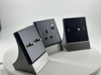Enchufe Universal de Diseño Nuevo Estándar del Reino Unido con Panel de Madera Negra, Interruptor de Pared con USB A+C y Enchufe para Hogar y Hotel