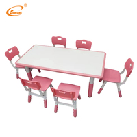 Ensemble table et chaises d'école maternelle et préscolaire moderne en plastique haut de gamme, personnalisable, avec tableau de dessin réglable – Vente chaude