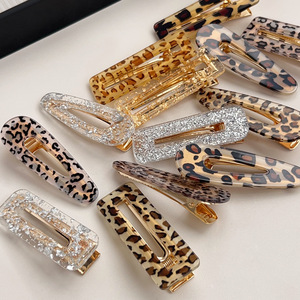 BLISSLIFE <span class=keywords><strong>Sweet</strong></span> Classic and Minimalist Sheet Forma geométrica Mujer Hollow Duckbill Hair Clip - Product Image 1