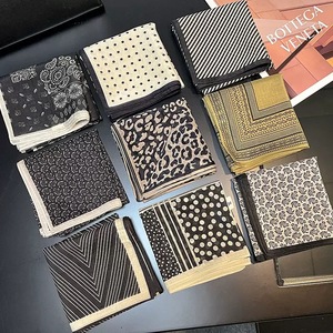 Bandana carré en coton respirant et anti-transpiration, foulard carré classique personnalisé en coton pour <span class=keywords><strong>homme</strong></span> - Product Image 1