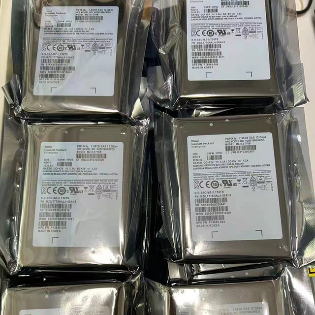 H-P-E P00896-B21 3.84TB 2.5in DS SATA-6G SC Mixed Use G10 SAS Interface SSD Hard Drives for Server