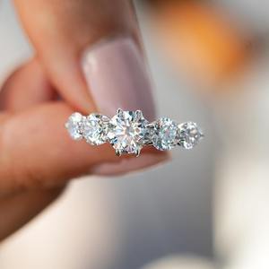 Anillo de Eternidad con Diamantes de Moissanita de Corte Brillante, Plata 925, Engaste de Garras, Joyería de Lujo para Boda y Compromiso, Venta al Por Mayor - Product Image 1