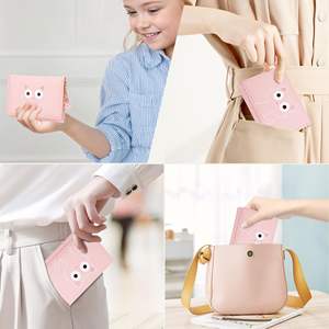 Portefeuille élégant et mignon à trois volets avec blocage RFID pour femmes, avec fenêtre pour carte d'identité - Sûr et portable - Product Image 5