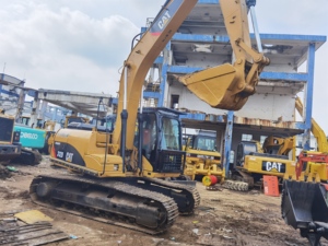 CAT312D รถขุดตีนตะขาบ312D รถมือสองอุปกรณ์ขุดไฮดรอลิกตีนตะขาบพร้อมมอเตอร์แกนและส่วนประกอบเกียร์ - Product Image 3