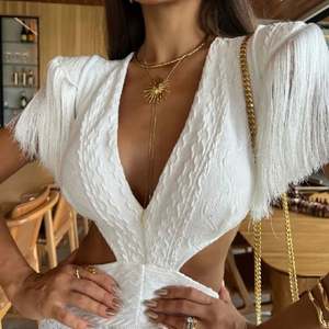 Robe blanche sexy en dentelle à franges pour femmes, col en V, manches à pompons, taille <span class=keywords><strong>nue</strong></span> mince, robe à pompon, robe de plage d'été pour femmes - Product Image 3