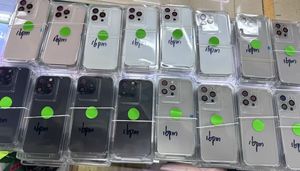 Boîtiers de téléphone portable pour <span class=keywords><strong>iPhone</strong></span> 14 Plus 15 16 17 Pro avec <span class=keywords><strong>chargeur</strong></span> NFC sans fil pour plaques métalliques magnétiques et pièces de réparation de vitre arrière - Product Image 4