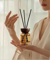 Ensemble diffuseur de parfum haut de gamme avec huile essentielle naturelle, flacon en verre de 100 ml, sans phtalates et sans alcool, bouchon en bois, 6 bâtonnets en fibre