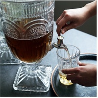 Carafe à jus en verre, carafe à eau froide, carafe à jus en libre-service pour bar KTV, carafe à bière, design de style européen, design créatif, logo personnalisable