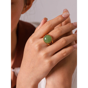 Anillo de acero inoxidable con piedra de aventurina verde natural, anillo de dedo de acero de titanio que combina con todo, no se decolora, joyería de moda. - Product Image 4