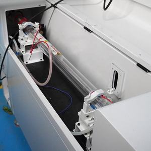 Graveur et découpeur laser CO2 CNC 100W/200W/300W pour métal/bois/bambou/MDF/contreplaqué avec support IA et moteur servo 3 axes à refroidissement par eau - Product Image 2