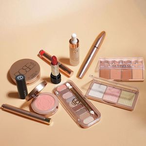 Набор косметических средств для макияжа - Product Image 3