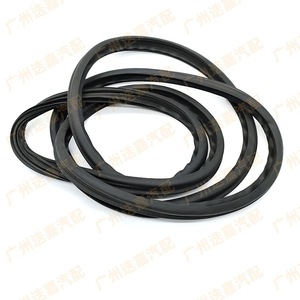 Toyota 67881-0R020 Junta de Sellado para Maletero, Tira de Sellado para RAV4 2009-2012, Negra, Pieza de Repuesto - Product Image 3