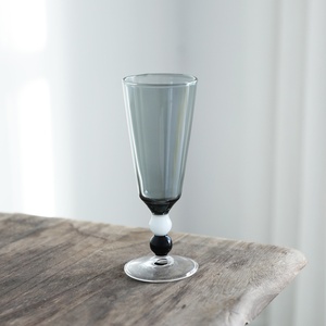 <span class=keywords><strong>Verre</strong></span> à whisky et <span class=keywords><strong>vin</strong></span> rouge en <span class=keywords><strong>verre</strong></span> résistant à la chaleur, color-block noir, <span class=keywords><strong>blanc</strong></span> et jaune, nouveau modèle, design à double bordure, sans poignée - Product Image 2