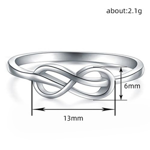 Elegante Anello a Forma di Otto, Design Minimalista e Creativo, Gioiello da Donna alla Moda per Uso Quotidiano, Regalo Chic - Product Image 3
