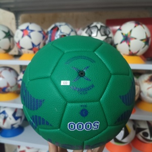 Balón de Balonmano de PU Suave de Alta Calidad, Venta Directa de Fábrica, Logotipo Personalizado, Tamaños 3, 2, 1, 0, para Entrenamiento y Competición - Product Image 2