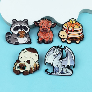 Broche de Metal con Diseño de Guantejo de Dibujos Animados Comiendo una Galleta, Insignia de Metal de Animal Adorable, Accesorio para Ropa y Mochila, En Stock - Product Image 3