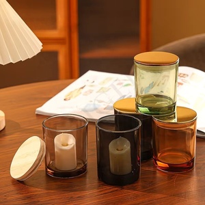 Venta al por Mayor de Portavelas de Vidrio de <span class=keywords><strong>Colores</strong></span> de 7oz, 10oz y 14oz para Velas de Cera de Soja, Faroles y Frascos con Tapas de Madera de Bambú y Metal - Product Image 5
