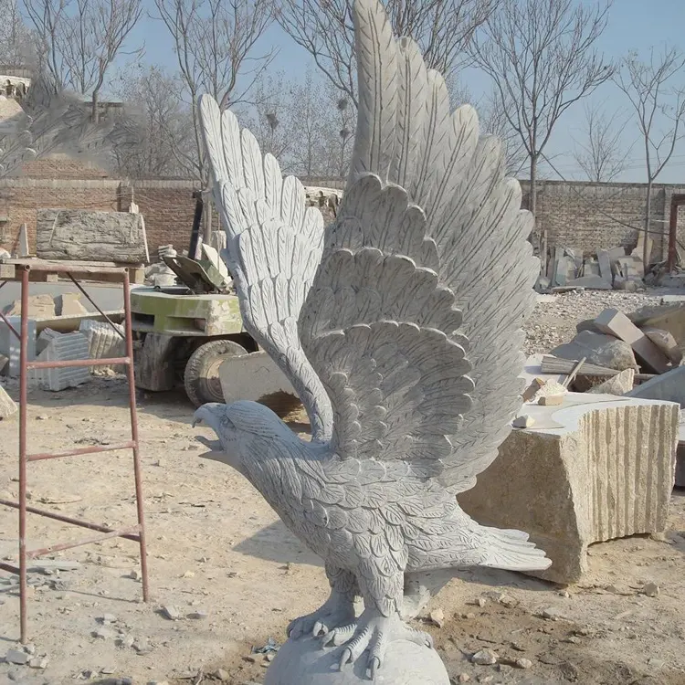 Benutzer definierte hand geschnitzte große Outdoor-Marmor fliegende Adler Statuen Falke Skulptur für Park
