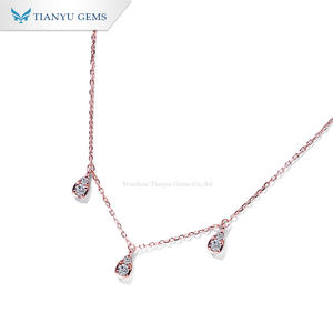 Collar con colgante de moissanita Tianyu en forma de lágrima y pera, un diseño único y exquisito, perfecto para chicas. - Product Image 2
