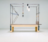 Table de Trapeze Reformer en Bois d'Érable Cadillac Pilates pour Studio Commercial Entraînement Logo Personnalisé Fournisseur d'Usine OEM