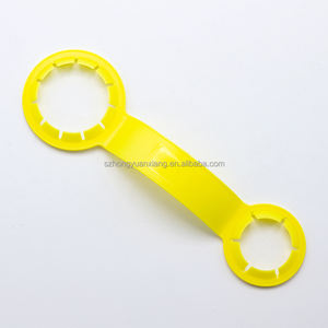 1.5l 2l 3l 4l Plastic Flessenhouder <span class=keywords><strong>Promo</strong></span> Handvat Plastic Fles Clip Drager Handgrepen - Product Image 1