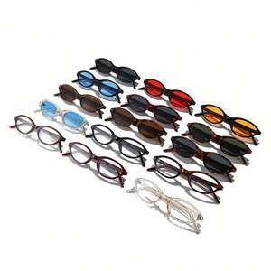 Gafas de Sol Retro de Moda 2026 con Logotipo Personalizado, Montura Pequeña de PC para Hombre, Estilo Punk, UV400, Remaches, Ovaladas, Ojo de Gato, para Mujer - Product Image 4