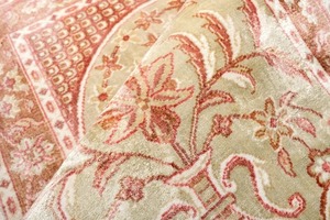 Alfombra de Oración Musulmana Moderna Hecha a Mano de Viscosa Premium en Color Dorado Claro y Moca para Uso Doméstico, Cómoda y de Alta Calidad - Product Image 4