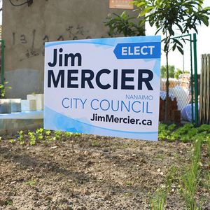 Waterproof Non-Deformable Fade Resistant <b>Custom</b> Text 18x24 Inch Lightweight Sturdy with H-Stake Yard Signs for Home Showings - Product Image 6