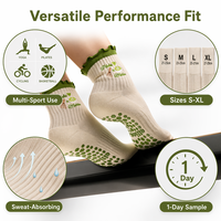 Chaussettes de sport pour femmes - Mélange de spandex/nylon/coton, séchage rapide, antidérapantes, absorbant la transpiration, motif rayé pour le Pilates et le yoga