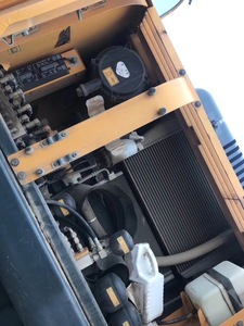 Pelle multifonction sur chenilles originale de la Corée Hyundai 210 d'occasion à haut rendement Hyundai en bon état en vente - Product Image 6