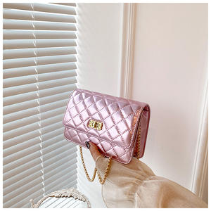 Juego de pendientes de goma para dama, pulsera de cuero sintético de alta calidad, color negro - Product Image 5