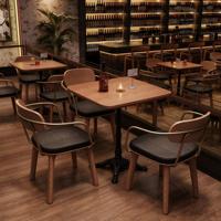 Ensemble de salle à manger de style mid-century en bois et métal, table en marbre à grain de bois et chaises pour café, bistrot, bar à domicile
