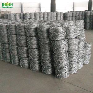 Bobina <span class=keywords><strong>de</strong></span> alambre <span class=keywords><strong>de</strong></span> púas galvanizado doble trenzado al por mayor, material <span class=keywords><strong>de</strong></span> hierro y acero para protección <span class=keywords><strong>de</strong></span> construcción, precio por rollo para Kenia - Product Image 3