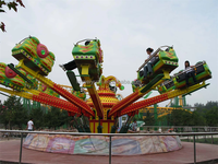 Machine à rebondir rotative 36 places pour parc d'attractions extérieur pour enfants Jump and Smile Ride en vente