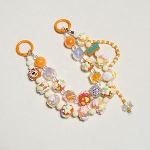 Colgante de llavero de doble cadena con encantadores personajes bonitos pintados a mano Material de Lucite transparente para teléfonos móviles y bolsos - Product Image 3